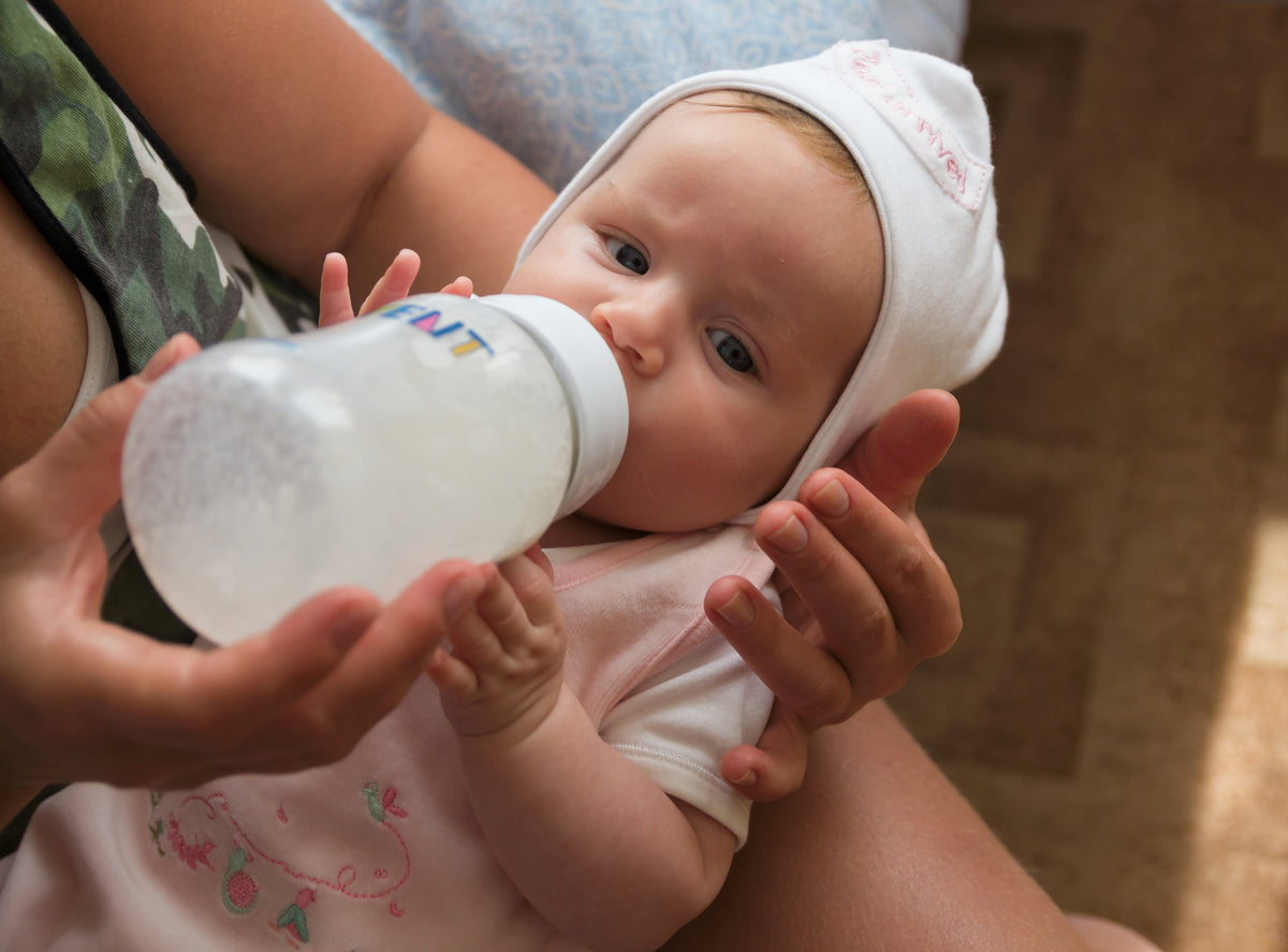 2 Month Old Milestones: Feeding Becomes More Familiar