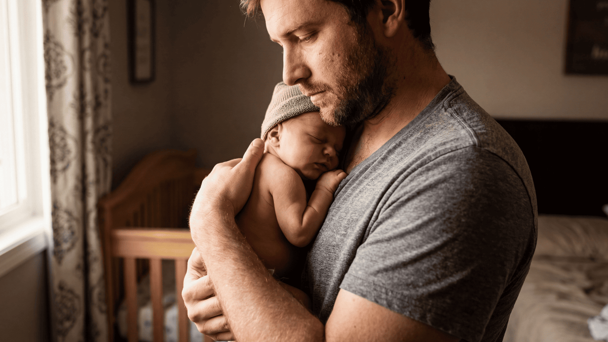 Month 1 Milestones: A Month of Firsts (Even the Quiet Ones)