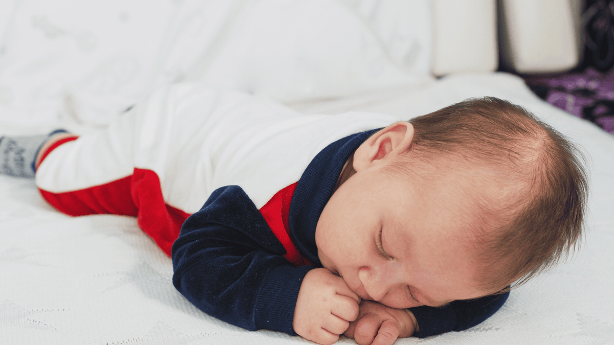 7 month old baby sleeping